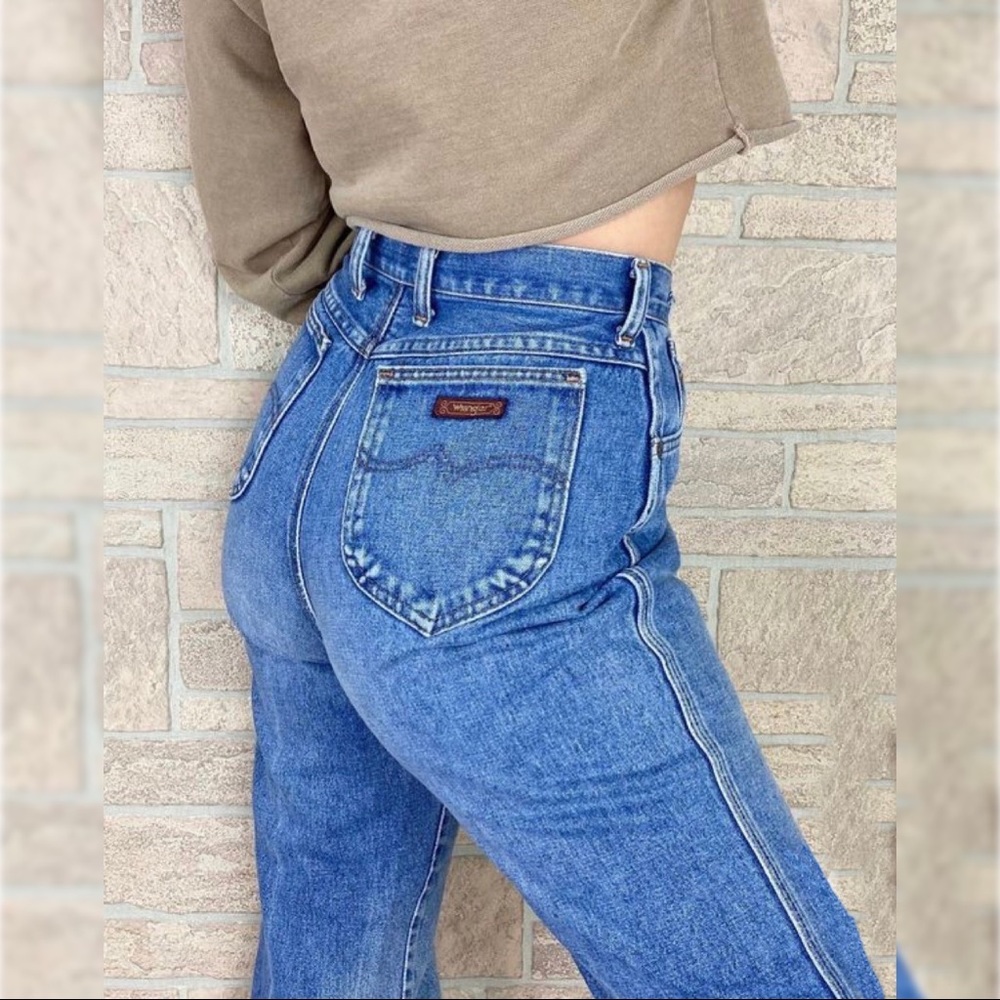 Vintage Wrangler Distressed High Waisted Straight Leg Cowboy Western Jeans